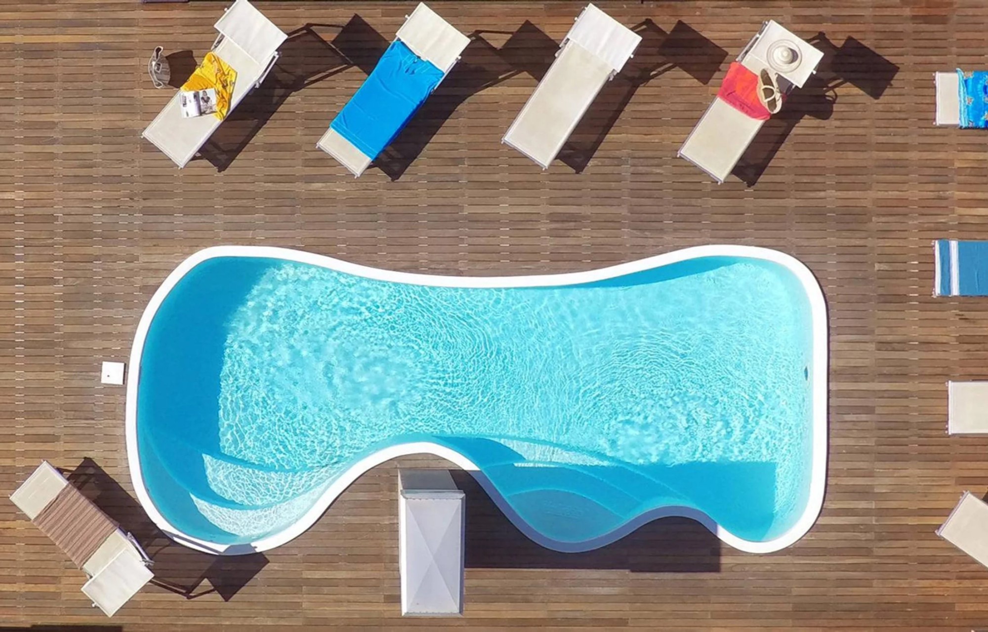 media.delfina_rimini_residence_piscina_tetto2